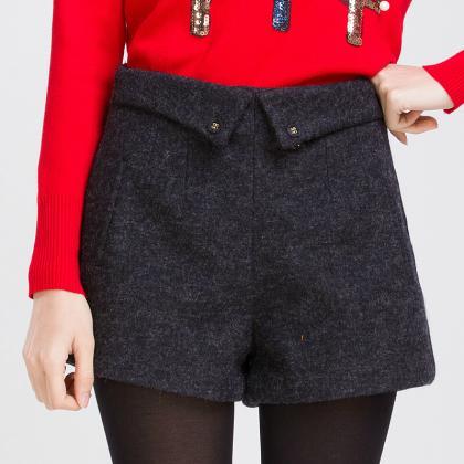 Winter Shorts with Back Zipper